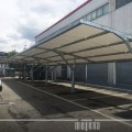 Strutture metalliche per parcheggi aziendali: progettazione e vantaggi delle tettoie per automobili