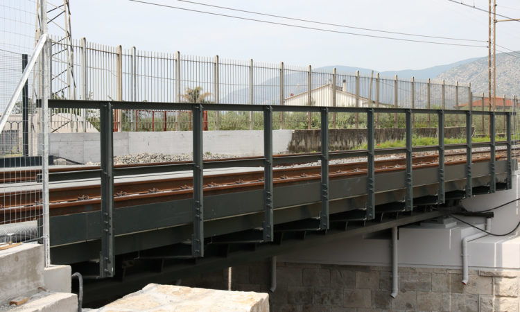 san-magno-ponte-ferroviario-montato-metal-engineering-carpenteria-metallica-civile